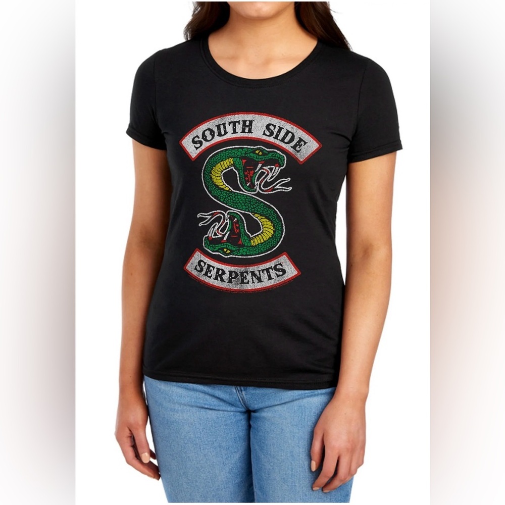 3/$15 NEW! Black 'South Side Serpents Riverdale Graphic Tee Medium